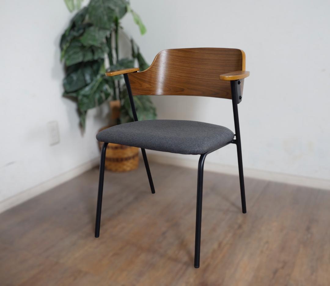 【新品】ビンテージ風 おしゃれ ひじ掛け付き チェア　アウトレット