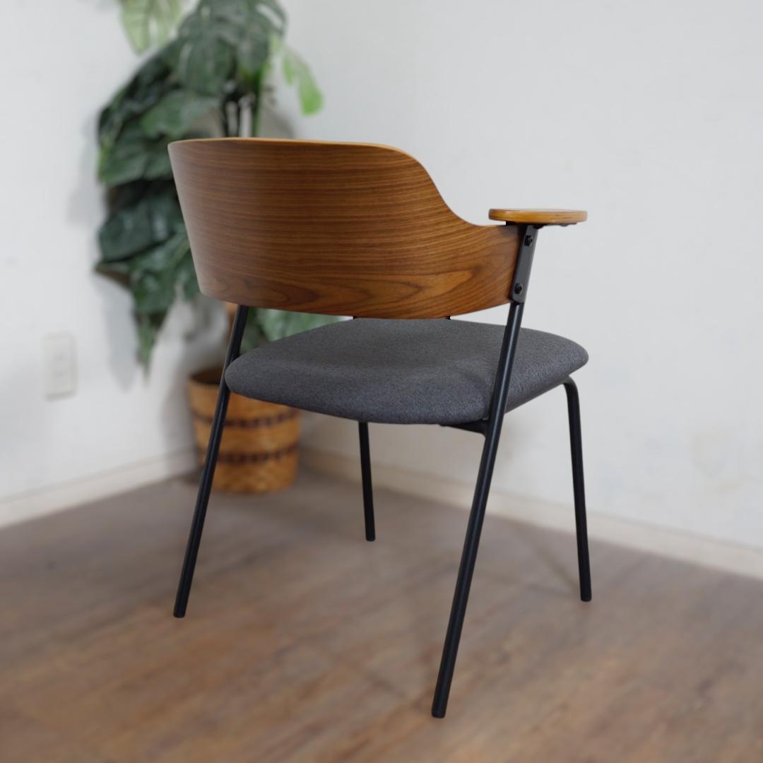 【新品】ビンテージ風 おしゃれ ひじ掛け付き チェア　アウトレット