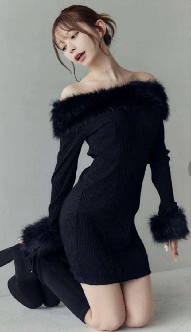 新品未使用 EATME フェイクファー オフショル ミニワンピース ブラック