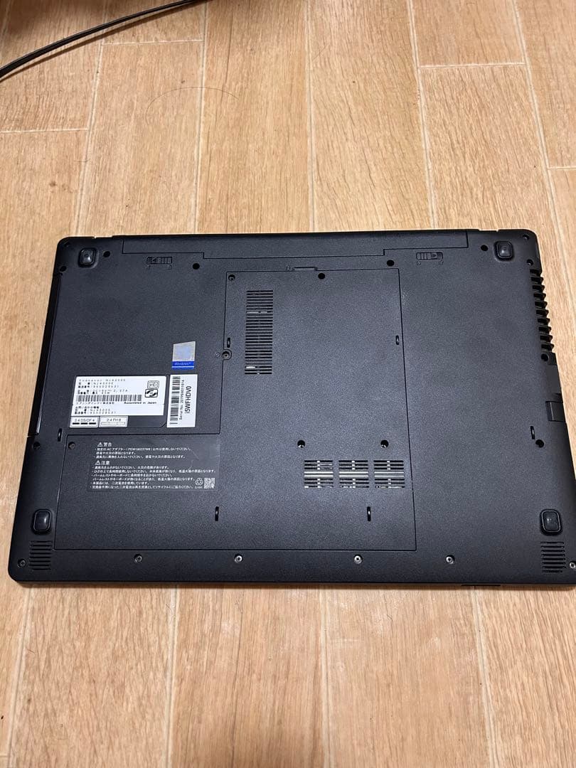 Epson 8世代i5 ノートパソコン