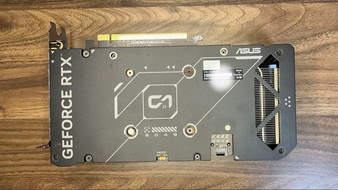 グラフィックボード・グラボ・ビデオカード ASUS DUAL GeForce RTX 4060 OC 8GB