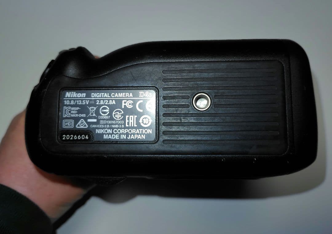 【良品】nikon d4s【シャッター回数59776回】