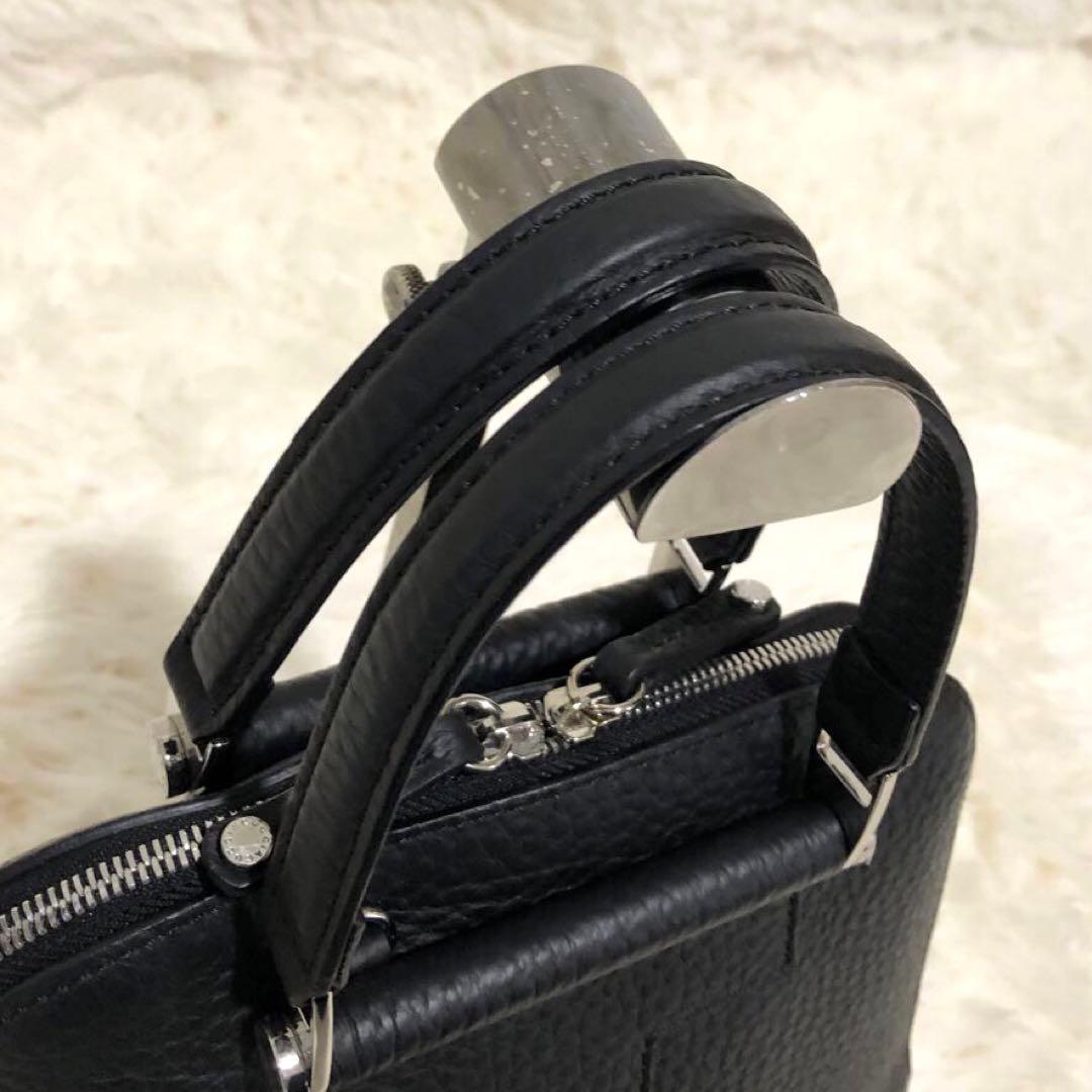 新品同様✨イアクッチ ギブリS 　レザー2way ハンドバッグ ショルダーバッグ