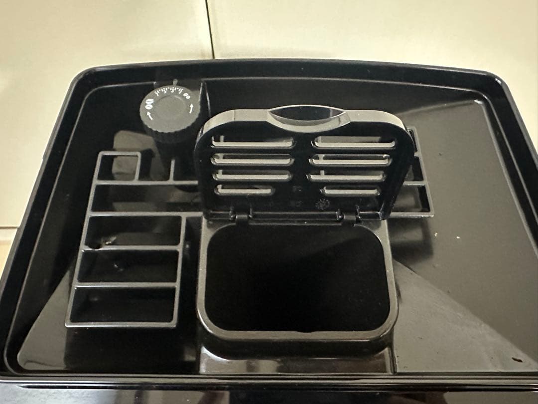 【美品】2024年モデル デロンギ　マグニフィカスタート ECAM22022B