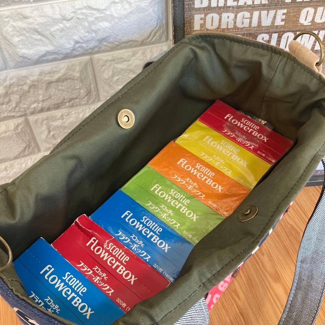 専用です。ハンドメイドバックデニムリメイクパッチワーククッキー＆パグちゃんトート