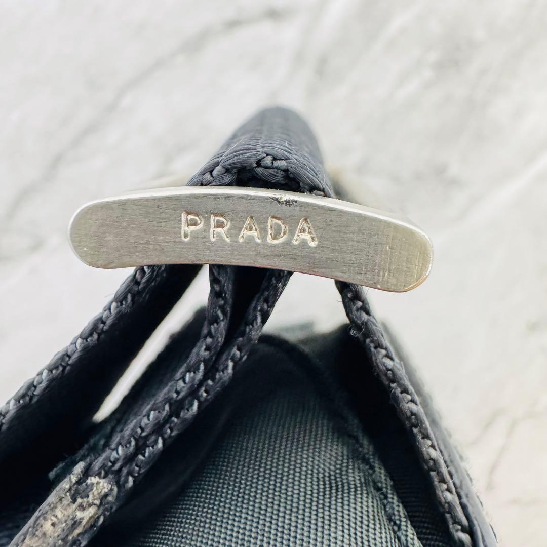 ✨PRADA✨プラダ✨三角ロゴプレート✨ナイロン✨グレー✨ショルダーバッグ✨