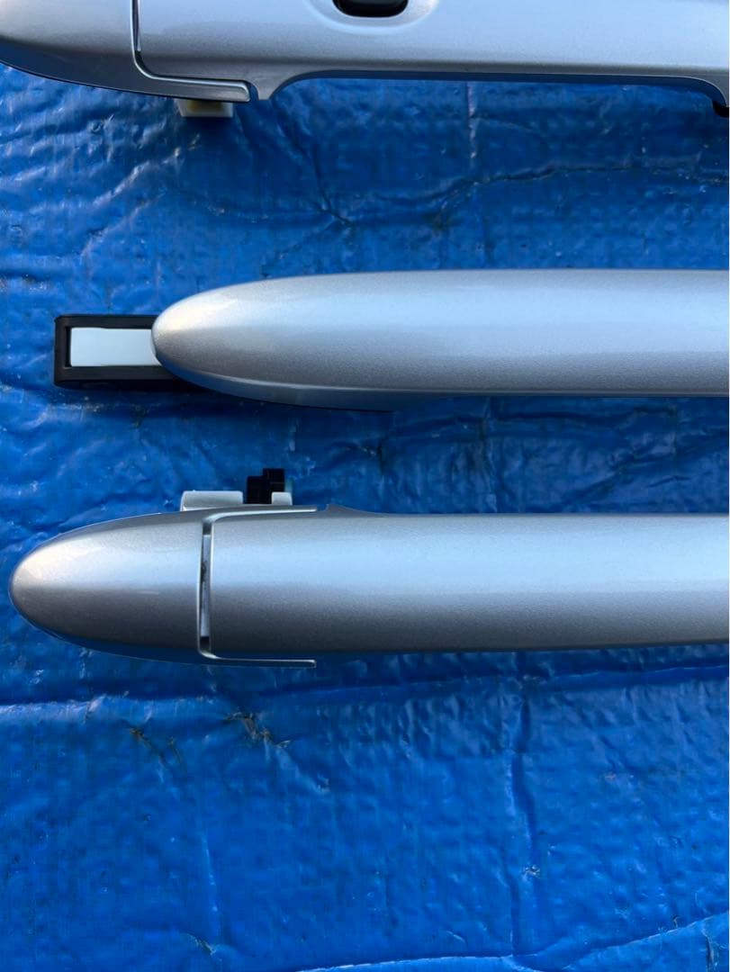 ミラココア　L675S L685S ドアノブ　未使用品 ※フォロー割OK