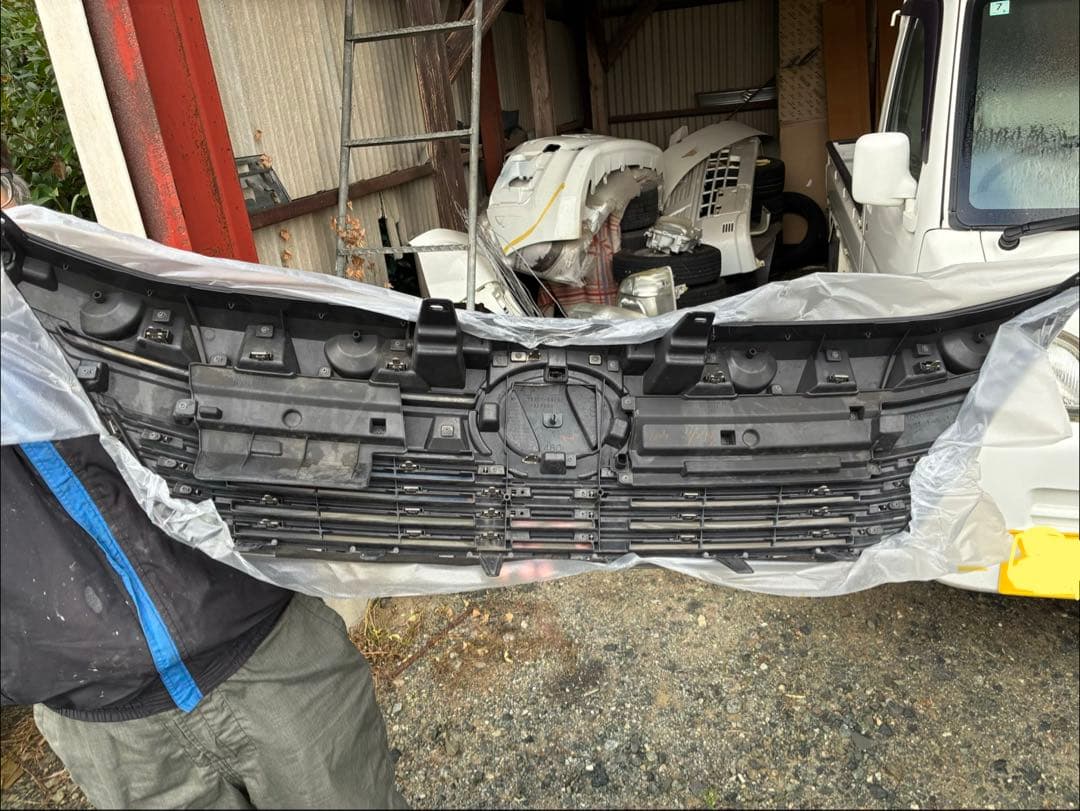 トヨタ ヴェルファイア　20後期　フロントグリル