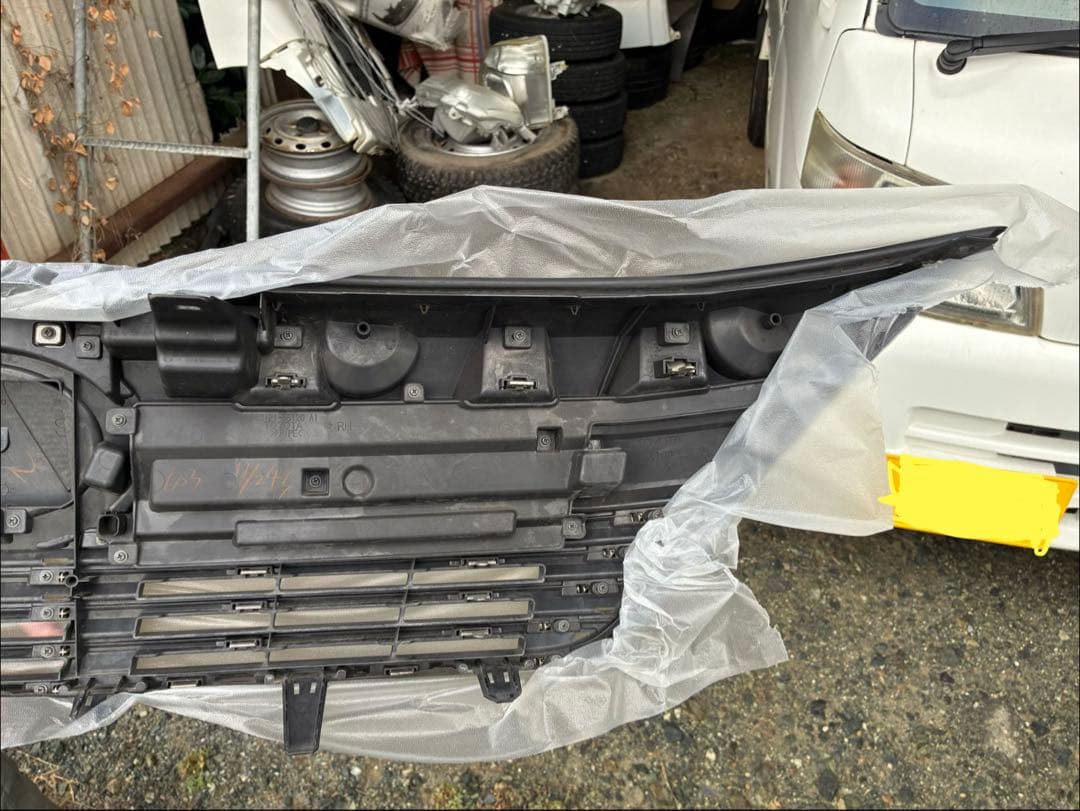 トヨタ ヴェルファイア　20後期　フロントグリル