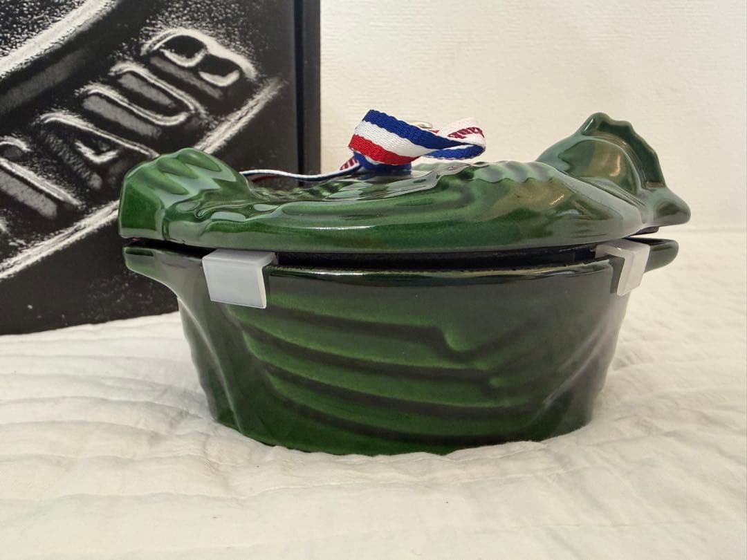〈新品〉ストウブ　スモールチキンココット　バジルグリーン