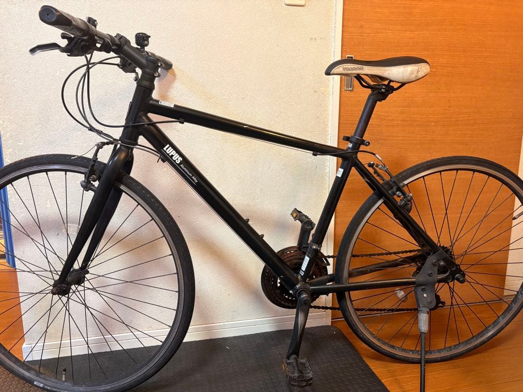 クロスバイク LUPUS アルミフレーム 700C 通勤通学