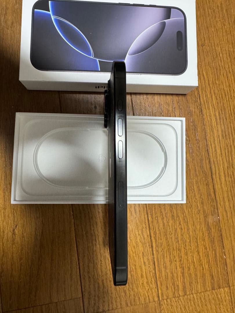 ジャンク品　iPhone 16 Pro ブラックチタニウム　256GB