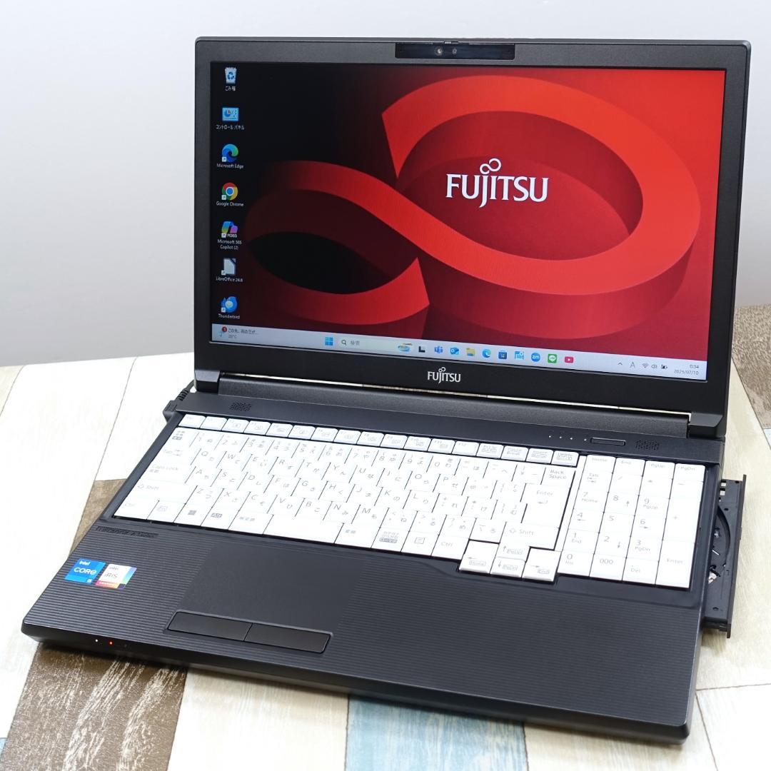 極美品の現行モデル✨第１３世代コアｉ５に超高速で新品のＳＳＤ１ＴＢ＆大容量メモリ