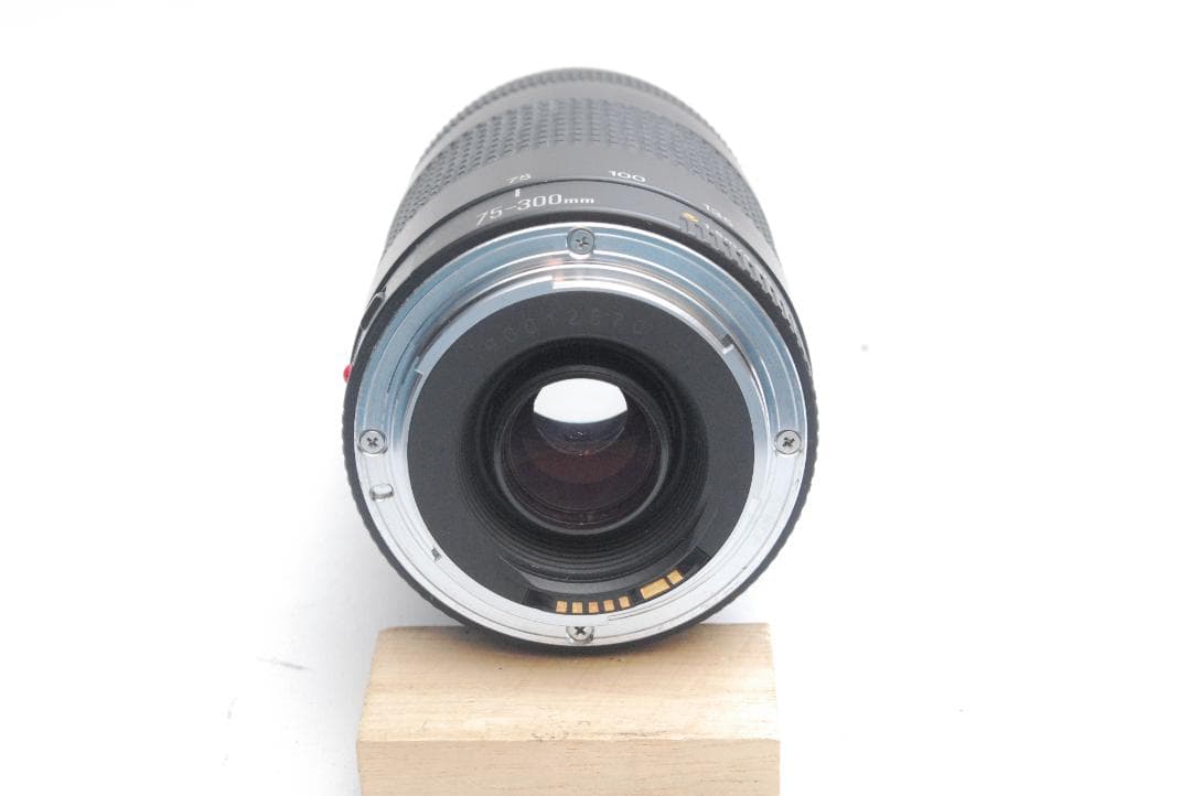 CANON ZOOM LENS EF 75-300mm 1:4-5.6 Ⅱ