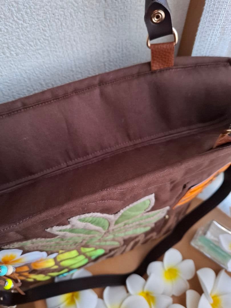 最終お値下げ！ハワイアンキルト　バッグ　2WAY ファスナー　革タグチャーム付