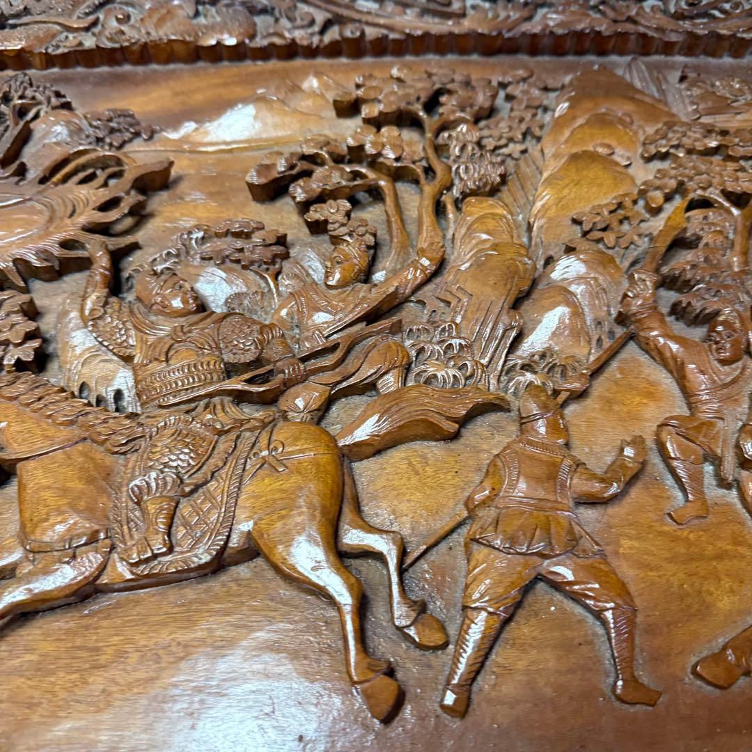 中国美術　アンティーク　木彫り衣装箱　家具　李朝　買取品　ディスプレー