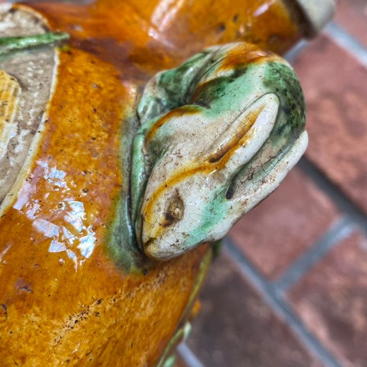 唐三彩色の花瓶　壺　龍顔　　骨董