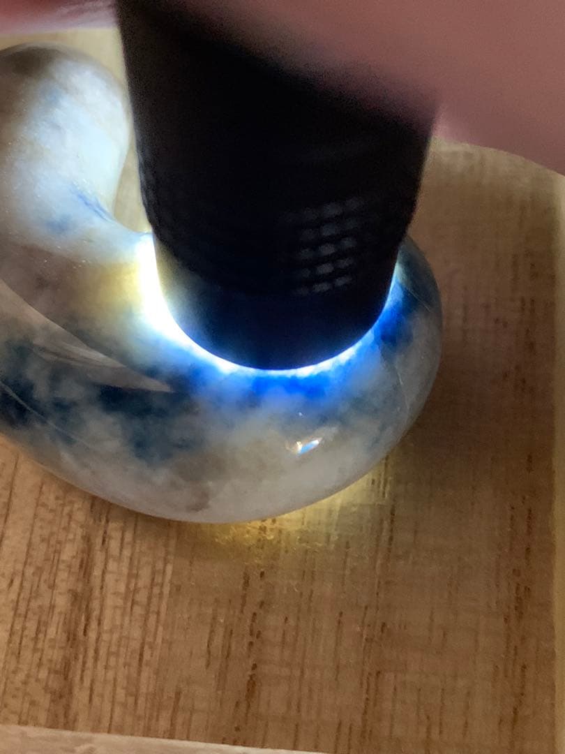 最上級　茄子紺　入りコン沢青翡翠　勾玉　糸魚川翡翠　コン沢勾玉　ひすい　ヒスイ