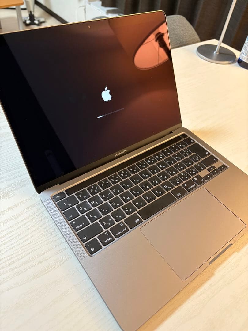 MacBook Pro M2 2022 8GB/256GB 13インチ