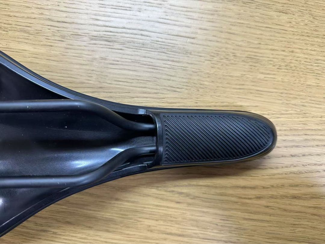 BROMPTON ブロンプトン　スーパーライト　サドル　カーボンレール