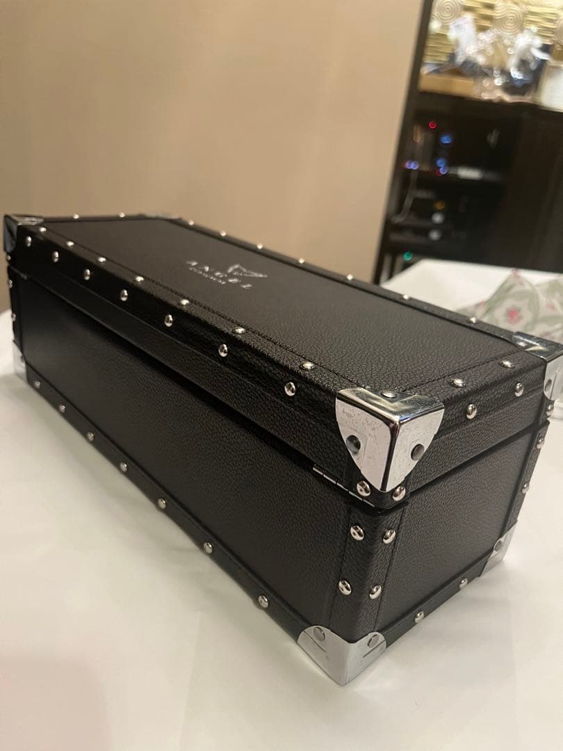 限定在庫！エンジェルの黒！！究極のシャンパンで特別な瞬間を！！