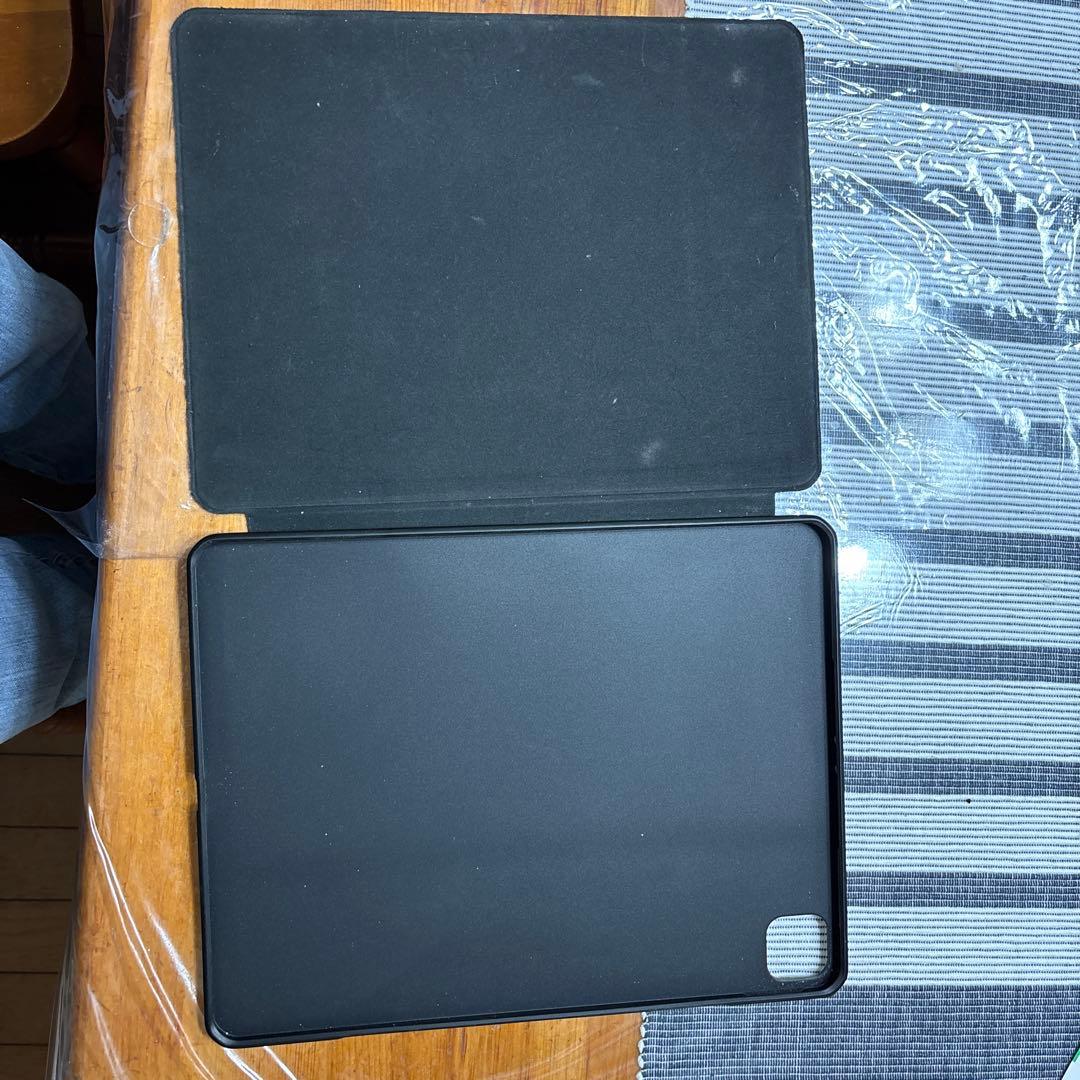 iPad Pro12.9インチ本体 代4世代wifiモデル256GB ケース付き