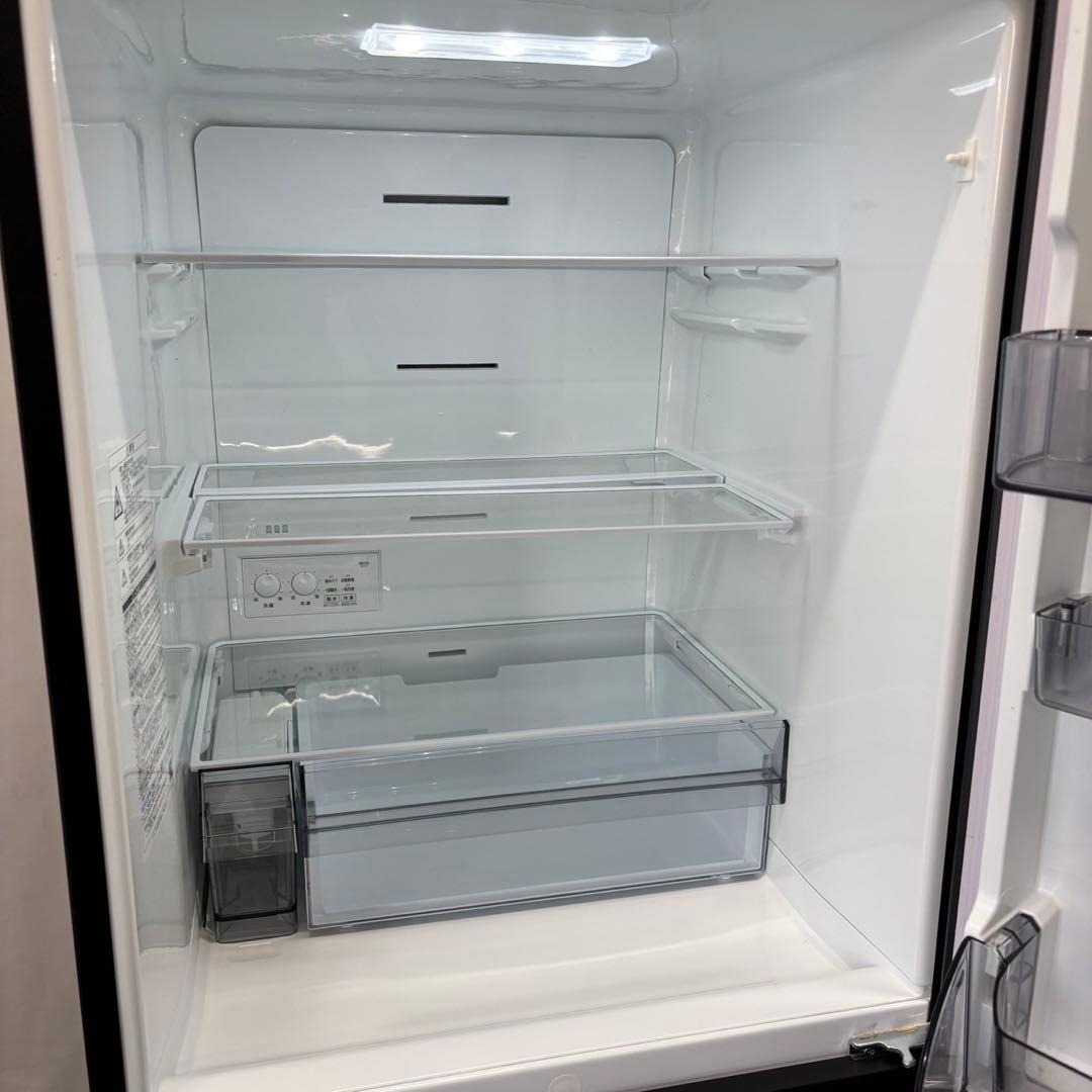 768　冷蔵庫　東芝　大型　300-400ℓ　22年製　綺麗　安い　黒　設置無料