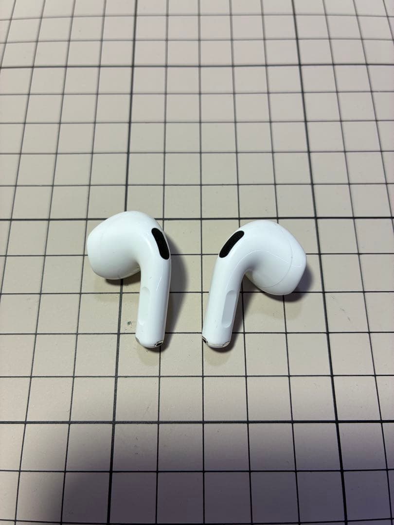 AirPods第4世代　本体 アクティブノイズキャンセリング　充電ケース付き