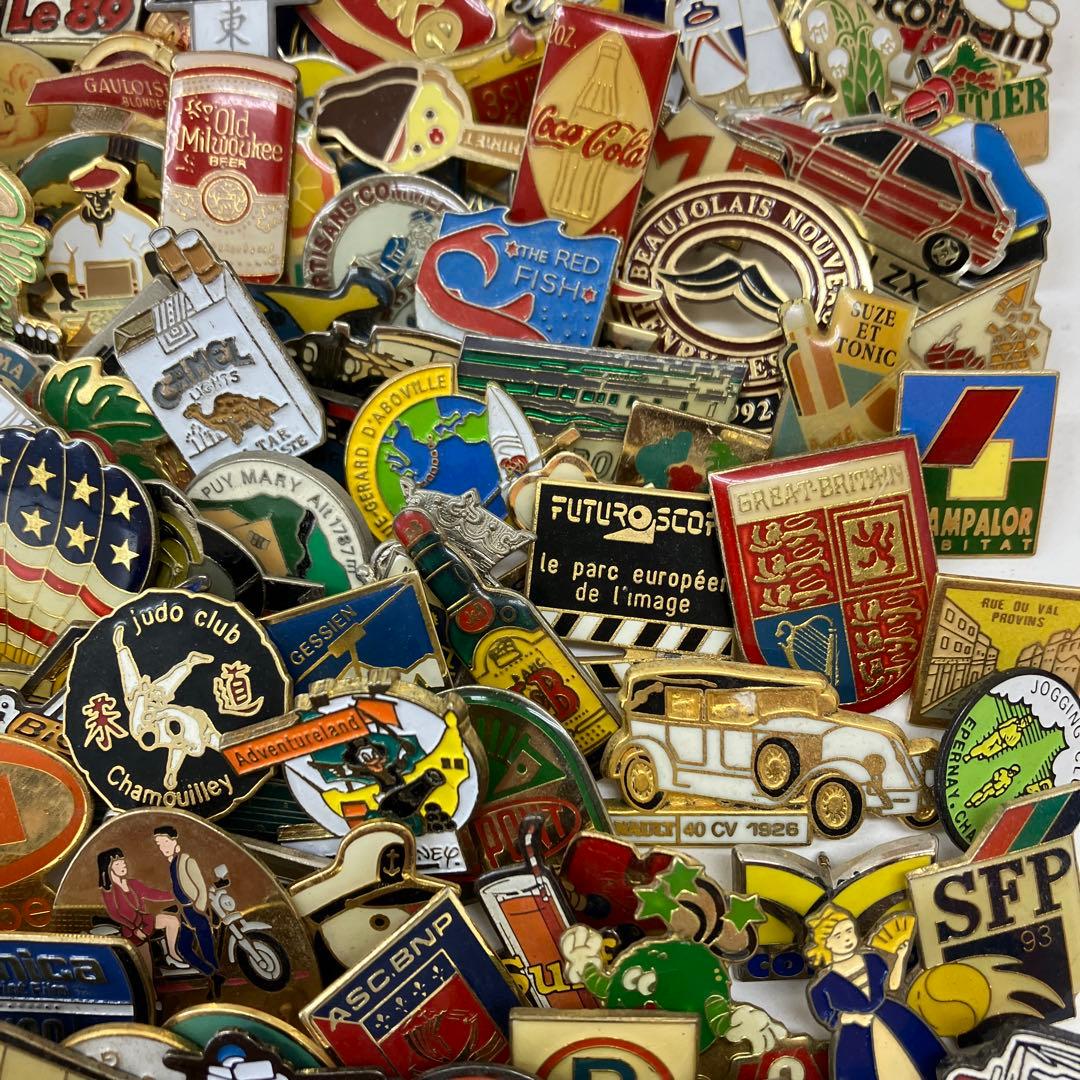 フランス雑貨★ピンバッジ大量200個セット★BVA04