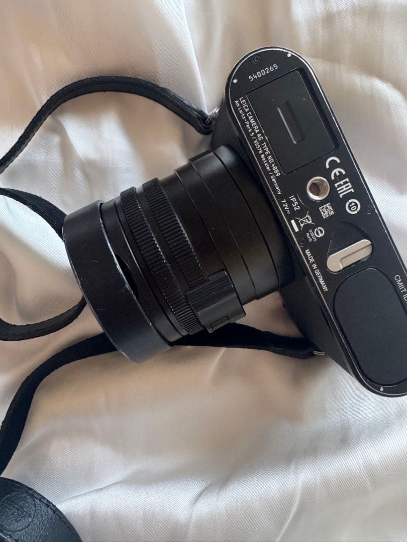 デジタルミラーレスカメラ 標準レンズ付き