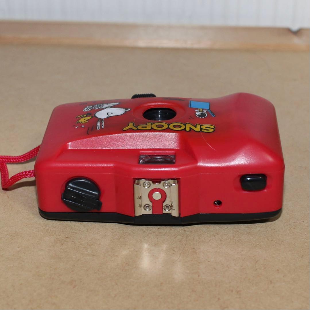 スヌーピー　フィルムカメラ