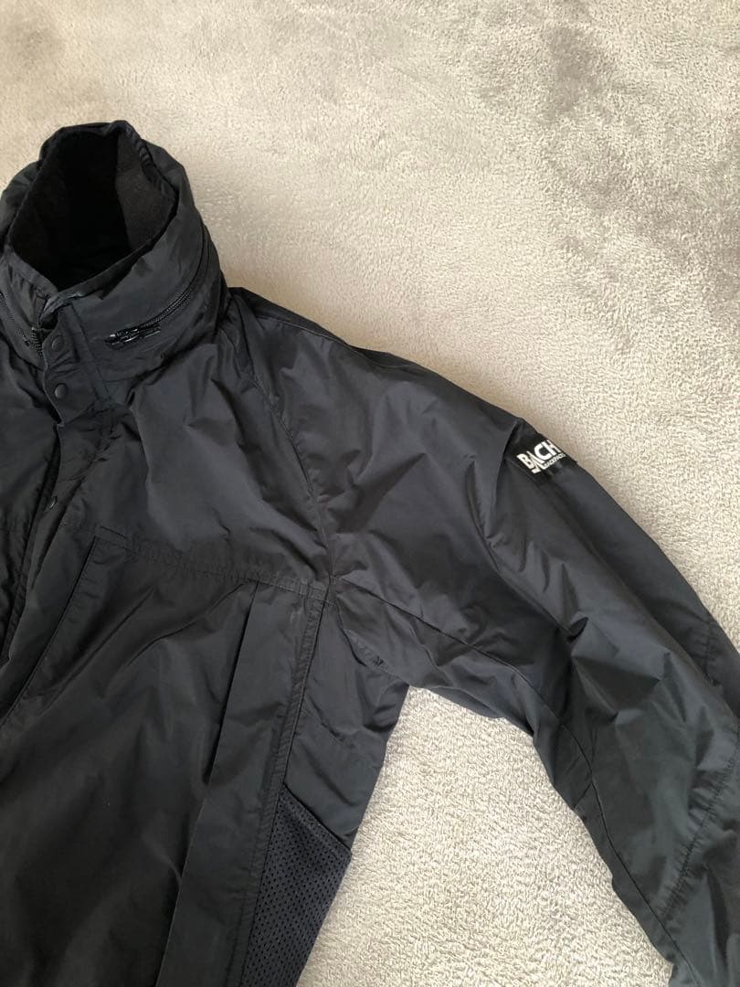 BACH ブラック ナイロンジャケット