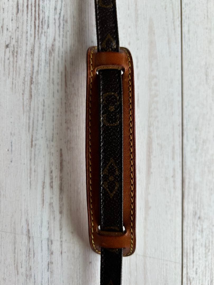 VUITTON ヴィトンショルダーバッグ