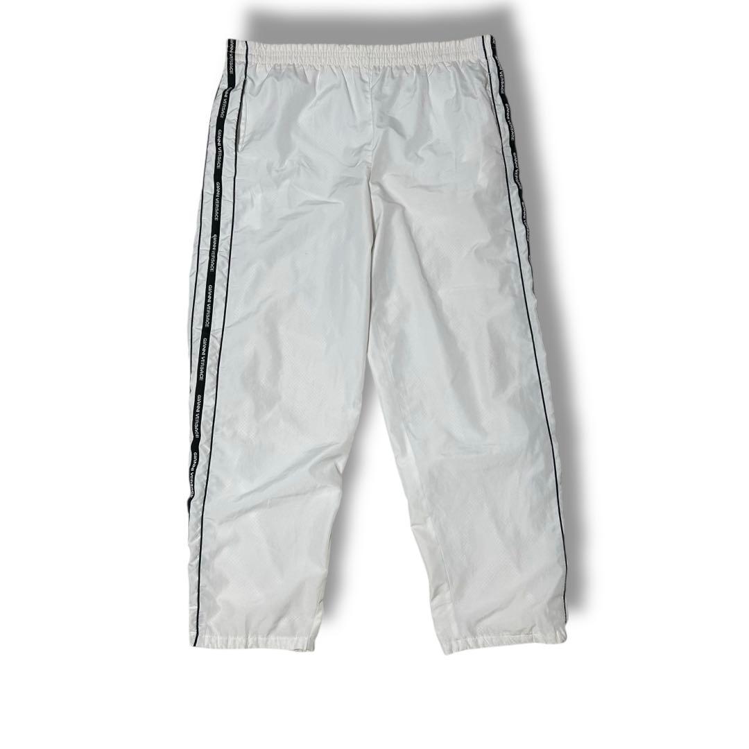 ヴェルサーチ セットアップ ビックロゴ ホワイト ブラック 刺繍 両面