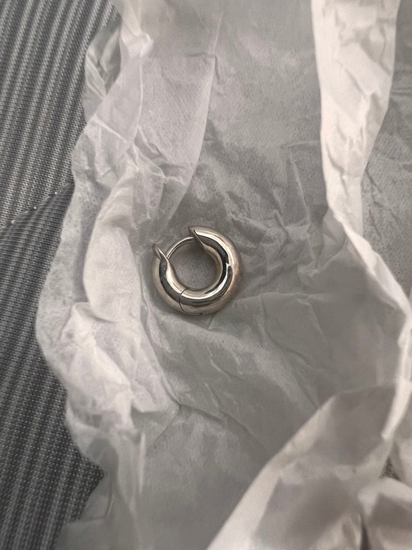 スピネリキルコリン　MINI MACROHOOP SILVER ピアス