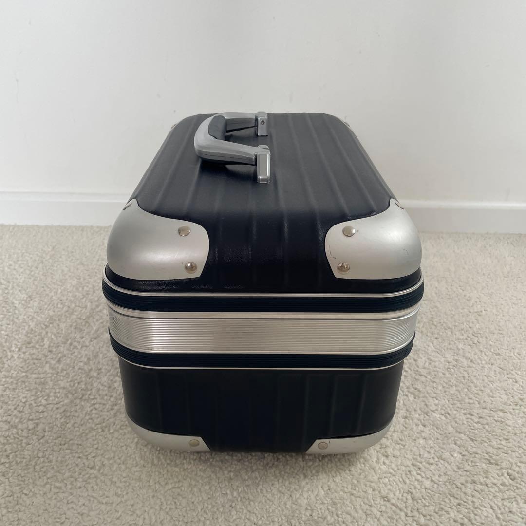 RIMOWA Limbo/リンボ ビューティケース マットブルー 19L 廃盤