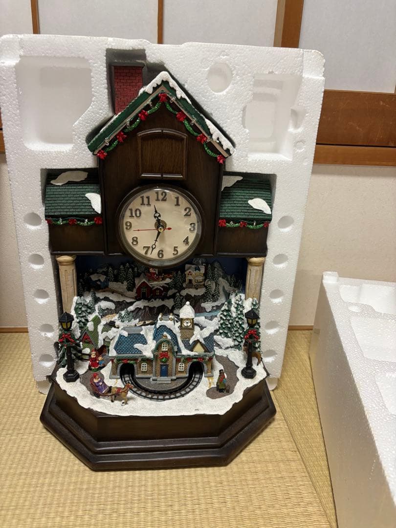 クリスマス装飾カッコウ時計、クリスマスビレッジシーン、LEDライト、音楽、