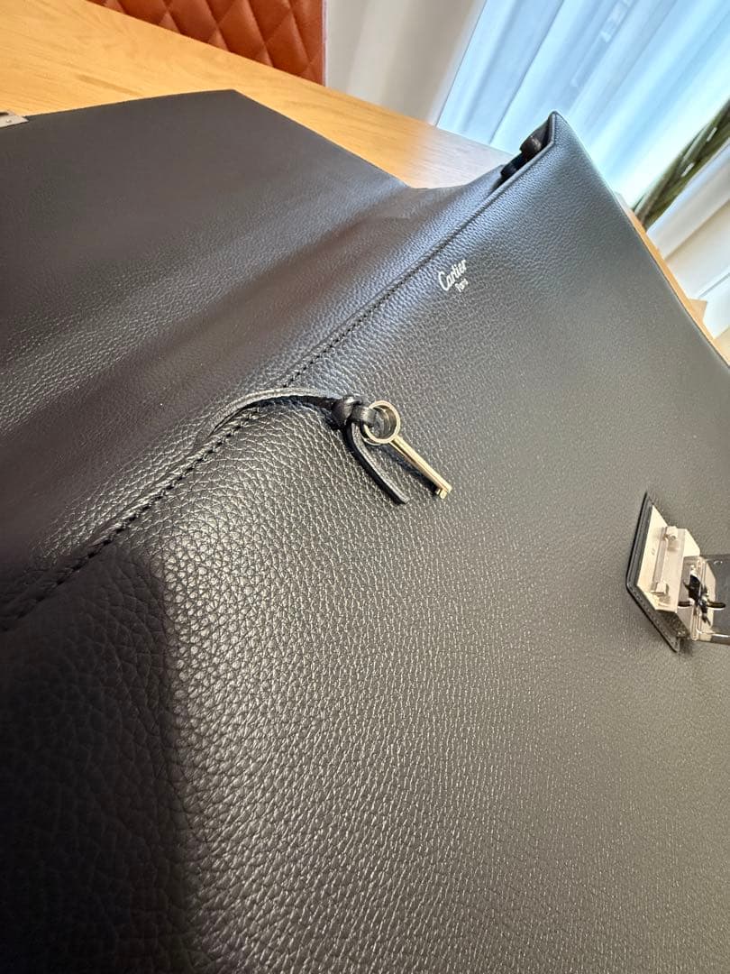 中古美品 Cartier ビジネスバッグ 黒 レザー ブリーフケース 外箱なし