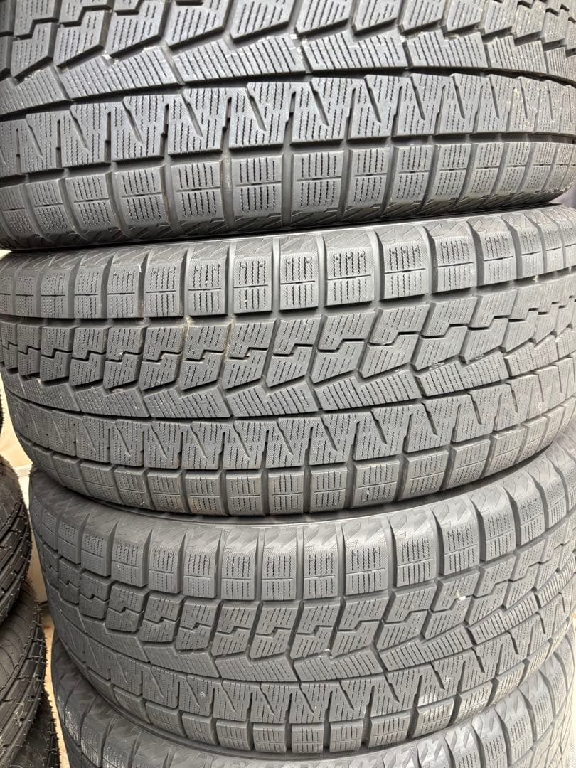 モカ　225/45R18 ホイール付きスタッドレス