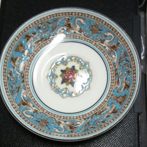 確認用ウェッジウッドのお皿