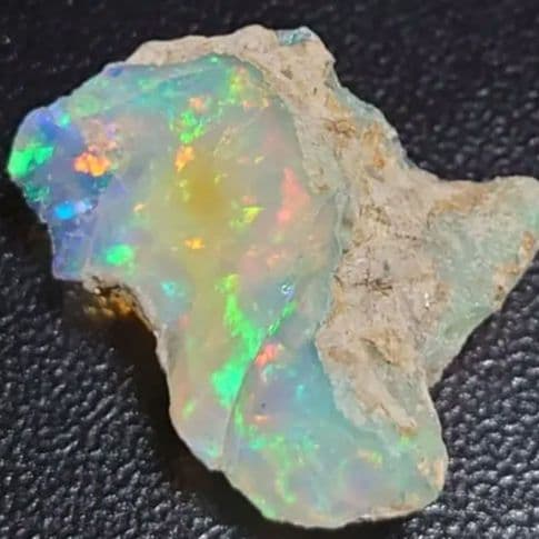 エチオピア　オパール　プレシャスオパール　原石 ジュエリー　高品質　青　ウェロ産