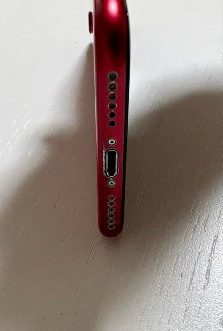 Apple iPhone SE (第2世代) 赤　128GB