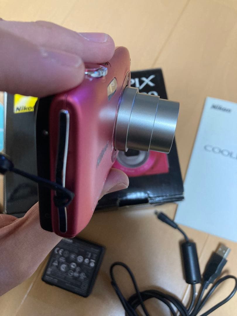 Nikon ニコン COOLPIX クールピクス S3300 ピンク デジカメ