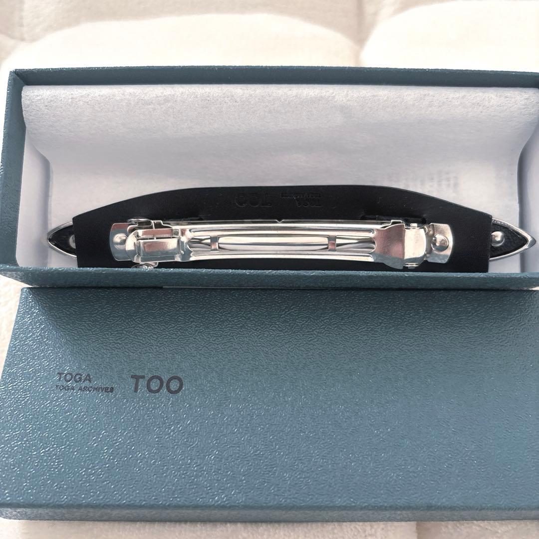 TOGA ブラック ヘアバレッタ　l leather barrette