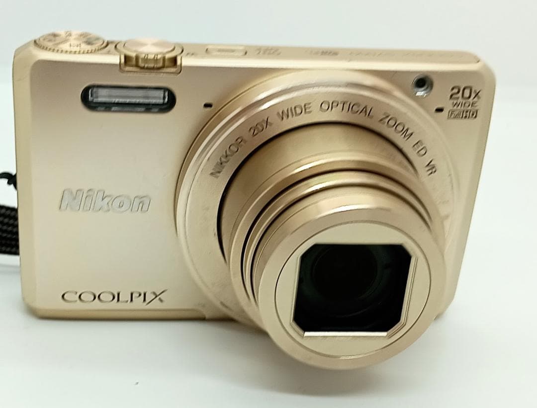 デジタルカメラ Nikon COOLPIX S7000 16.0MP 20xZoom Gold