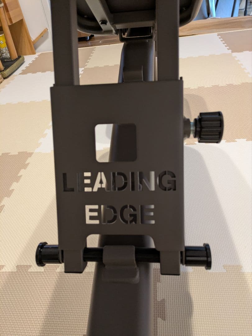 LEADING EDGE トレーニングベンチ ブラック