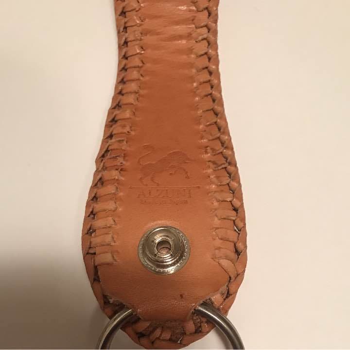 ALZUNI 本革ベルトループキーホルダー