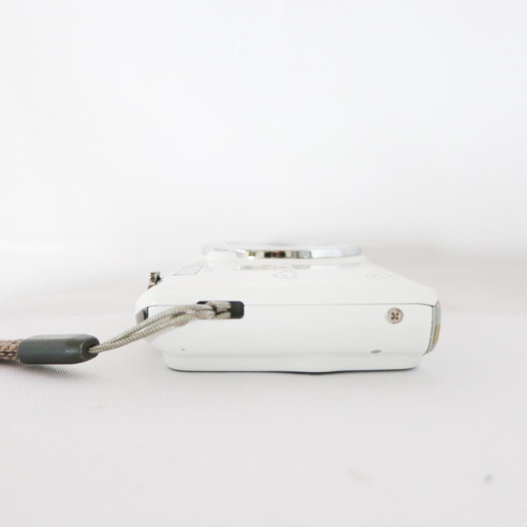 CASIO EXILIM EX-Z31　ホワイト コンパクトデジタルカメラ