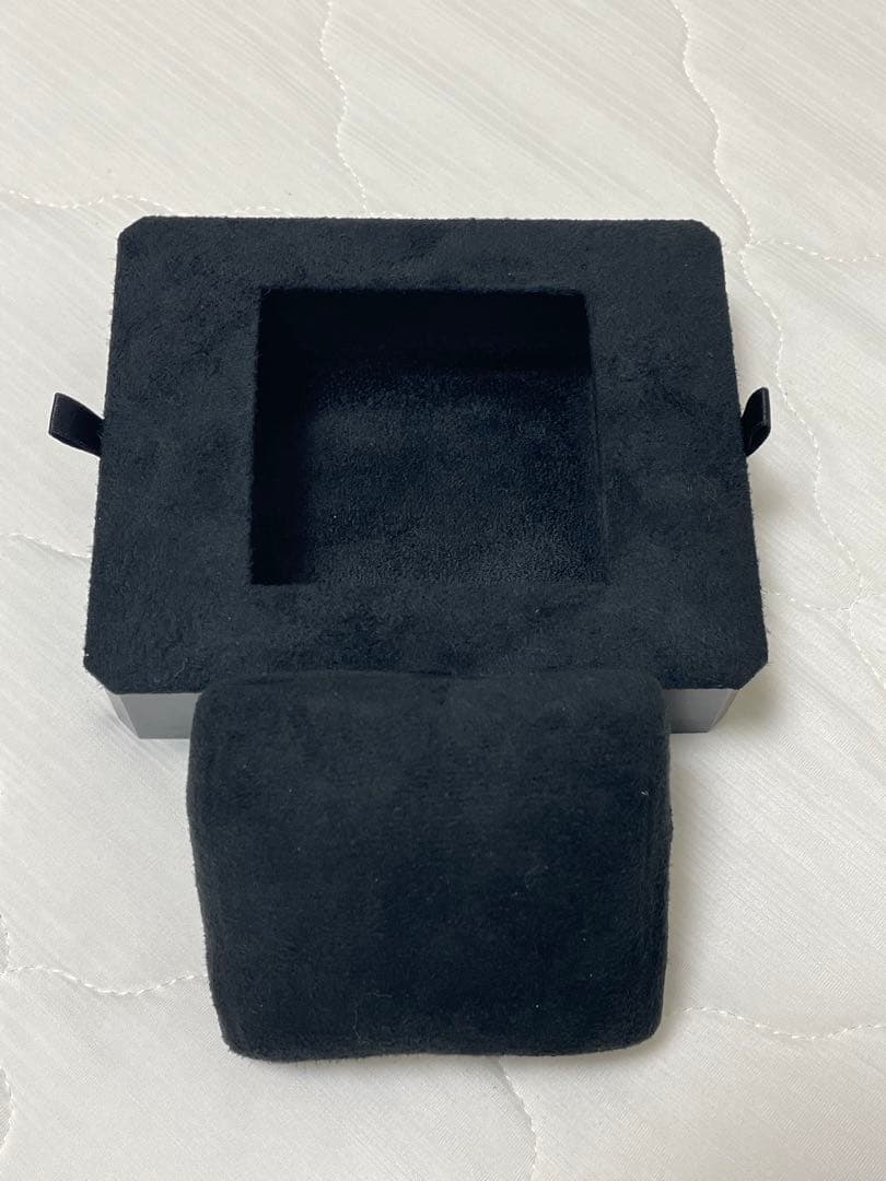 【新品未使用】Cartier カルティエ 時計ケースと箱のセット