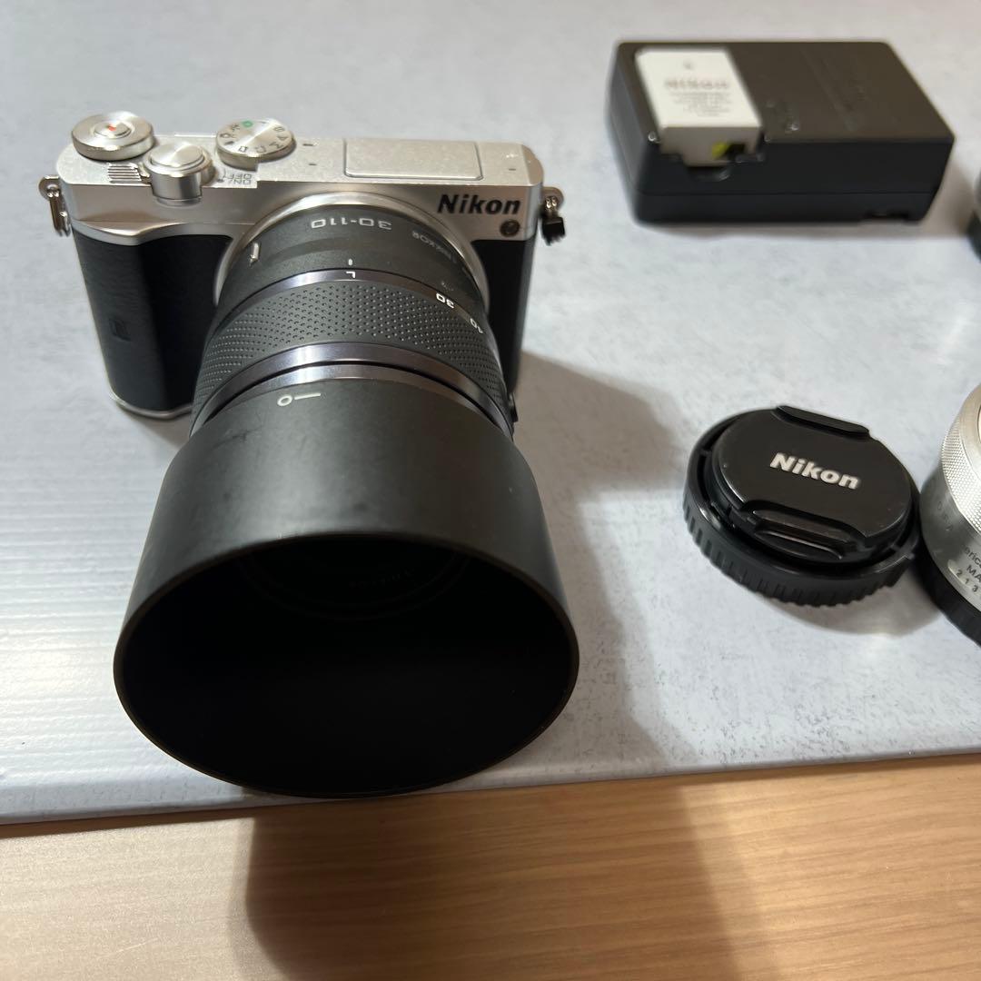 ローキンNikon1 ミラーレスカメラ ニコン j5 トリプルレンズセット